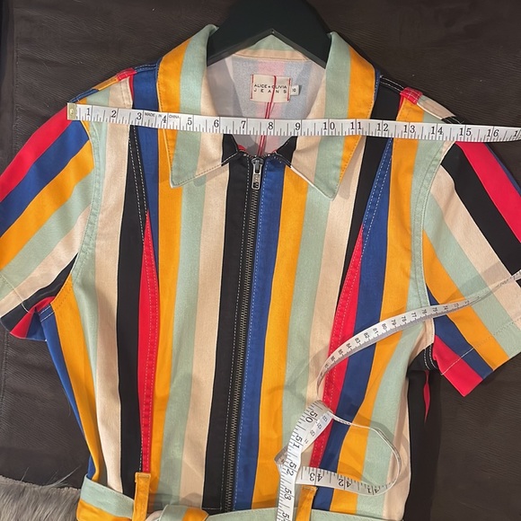 Super versatile Bohemian striped denim belted dress, Size 10! Alice + Olivia! - Picture 12 of 16